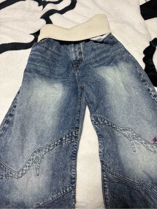 REVICE Denim - REVICE Relaxed Washed Blue Denim Jeans with Cream Waistband